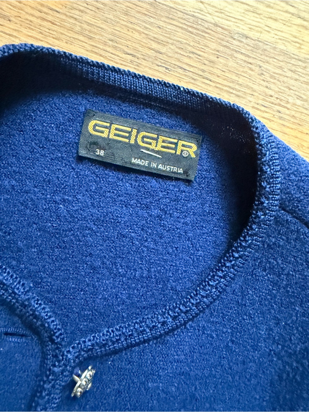 Geiger vintage 100% wool sweater - Picture 2 of 4